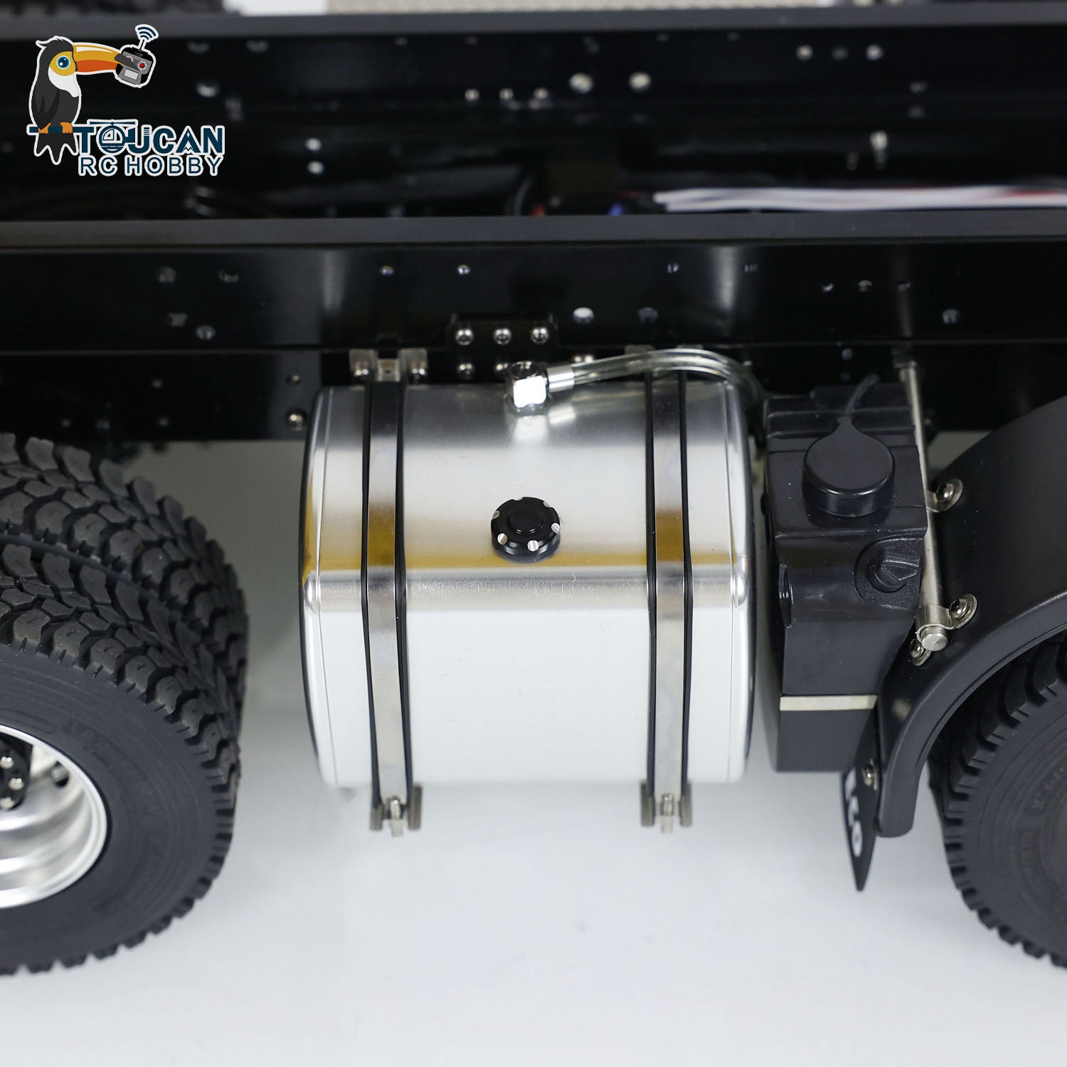 MD yellow RC dump vehicle with complete simulation light set
