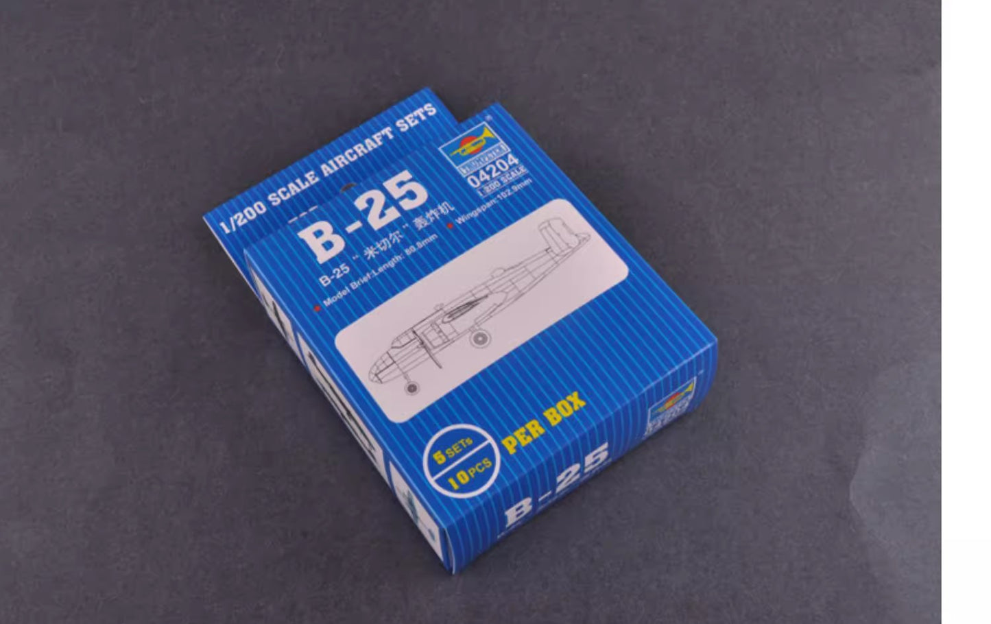 US Stock Trumpeter 04204 1/200 Scale Unassembled Unpainting Mitchell Bomber Fighter Aircraft Mini Plane Model Kit Toys Gifts