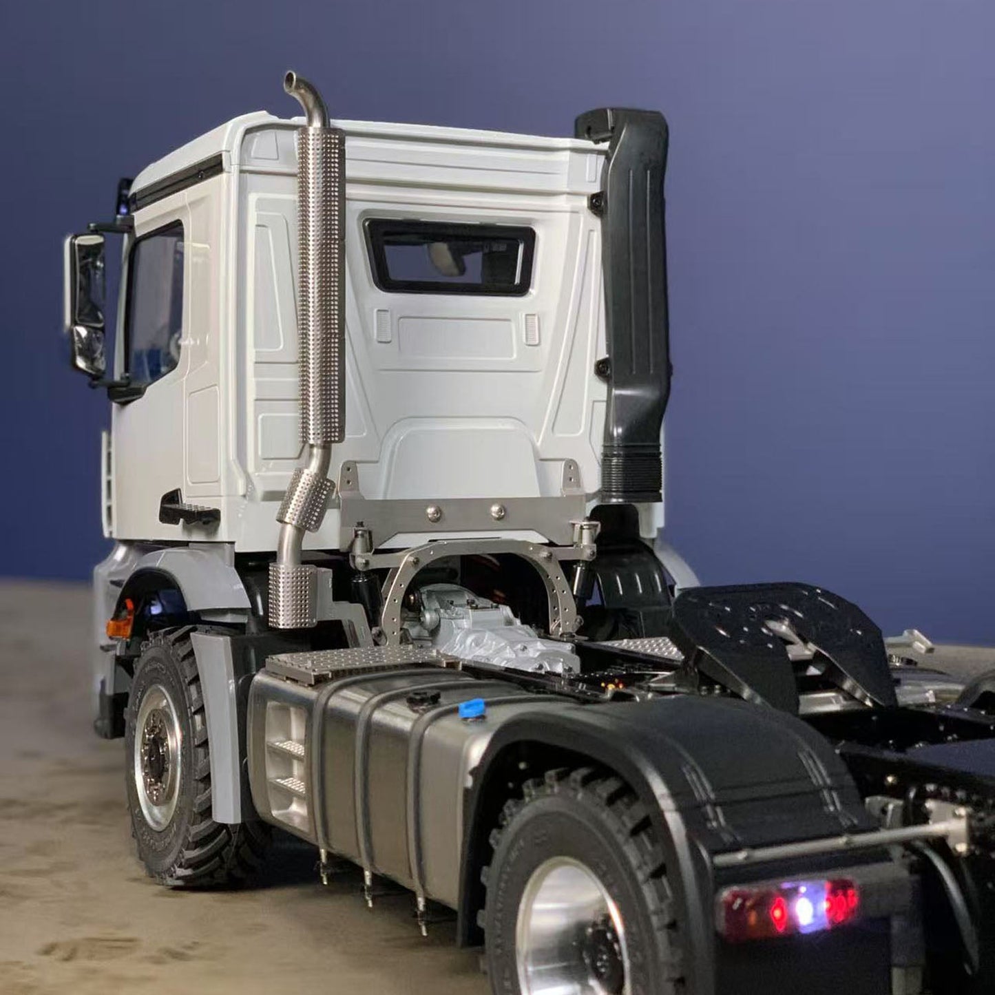 3Speed RTR Model 1/14 RC Tractor Truck BZ L44 Remote Control Farm Vehicle Metal 4x4 Chassis Axle Lock Flysky ST8 Radio Battery