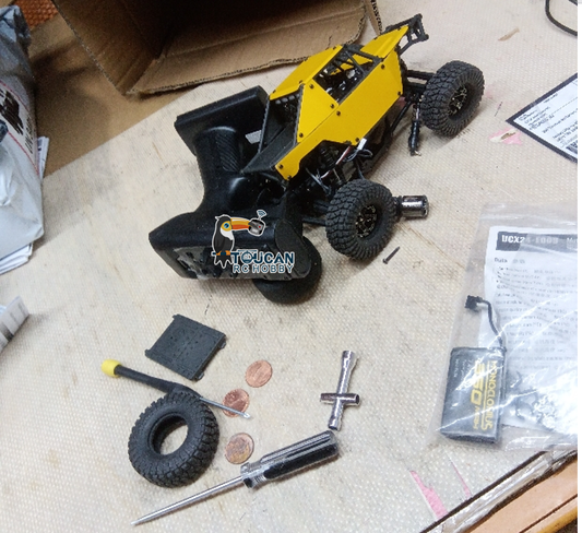 Free Shipping Second Hand US Stock UdiRC UCX2405PRO 1/24 4x4 RC Rock Crawler Model Brushless Motor ESC Radio Controlled Off-Road Vehicles RTR Car Toys Battery