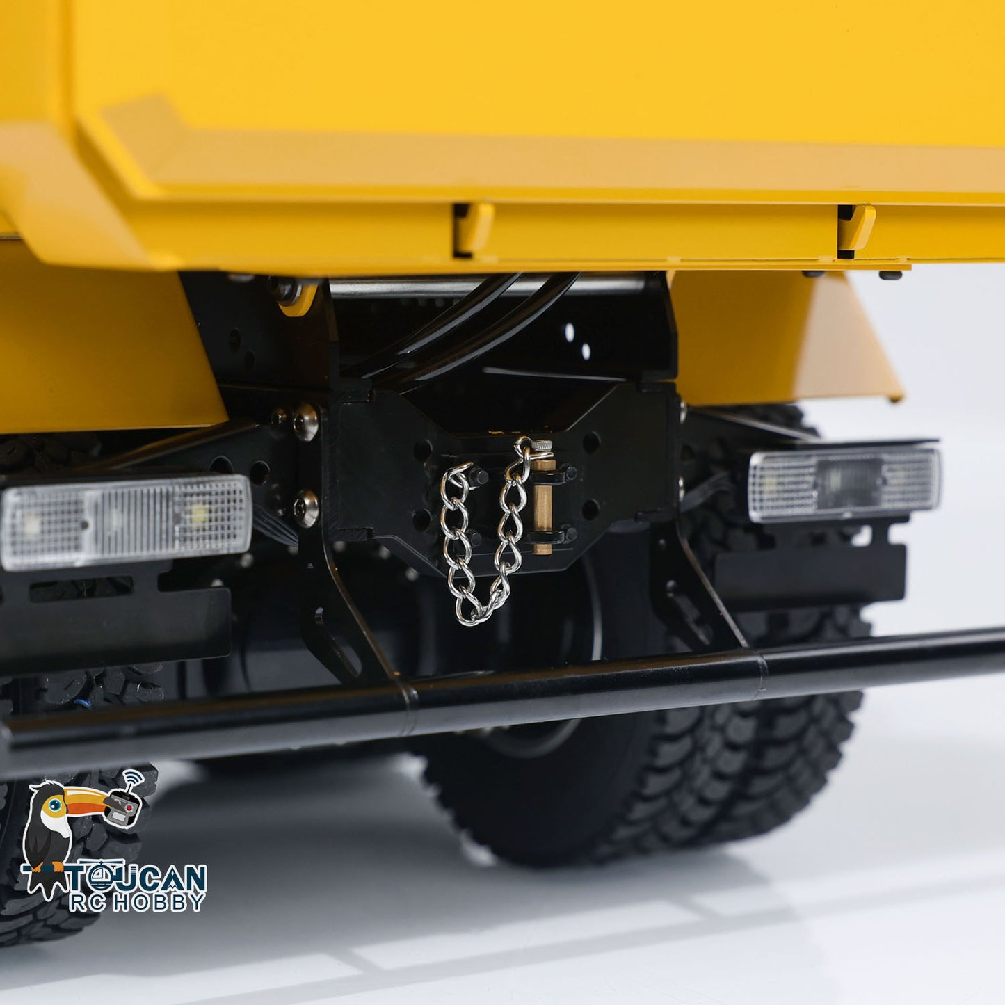RC hydraulic tipper truck with flip cab and lifting dump bed
