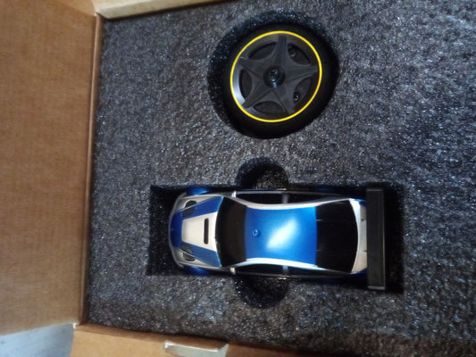 Second Hand US STOCK RTR RC Race Car Gyro 4*4 Fully Proportional Control Speed Mini Car Toy 1/43