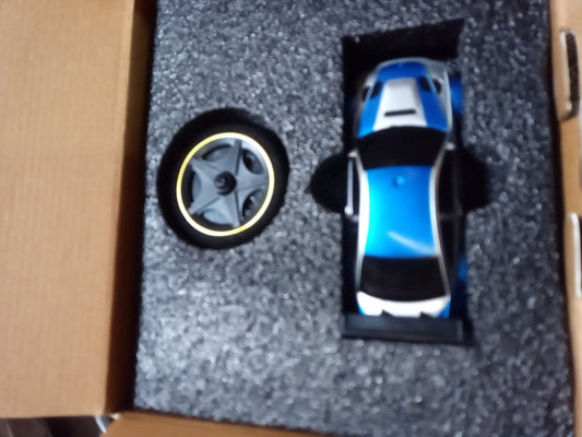 Second Hand US STOCK RC 1/43 Scale Ready to Go Race Car Remote Control Drift Car 4WD Mini Toy Lights