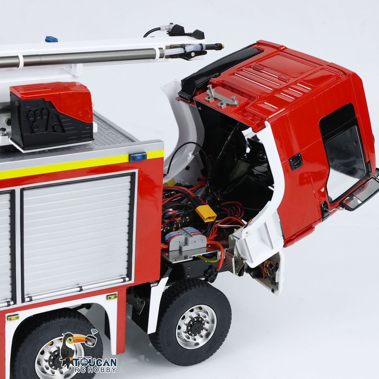 Remote control simulated fire water cannon truck full set light sound servo motor esc
