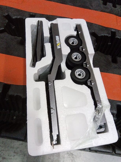 Fast Free Shipping Second Hand US Stock 73.5CM Plastic Semi Trailer Flatbed 1502 for 1/18 HUINA 1501 Remote Control Tractor Truck Electronic Support Legs Tail Board