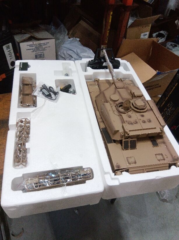 Second Hand US Stock Fast Free Shipping 2.4G Henglong 1/16 Scale 7.0 Upgraded Metal 3918 M1A2 Abrams RTR RC Tank BB IR Smoke Metal Drive Idler Wheels Gearbox Tracks Barrel