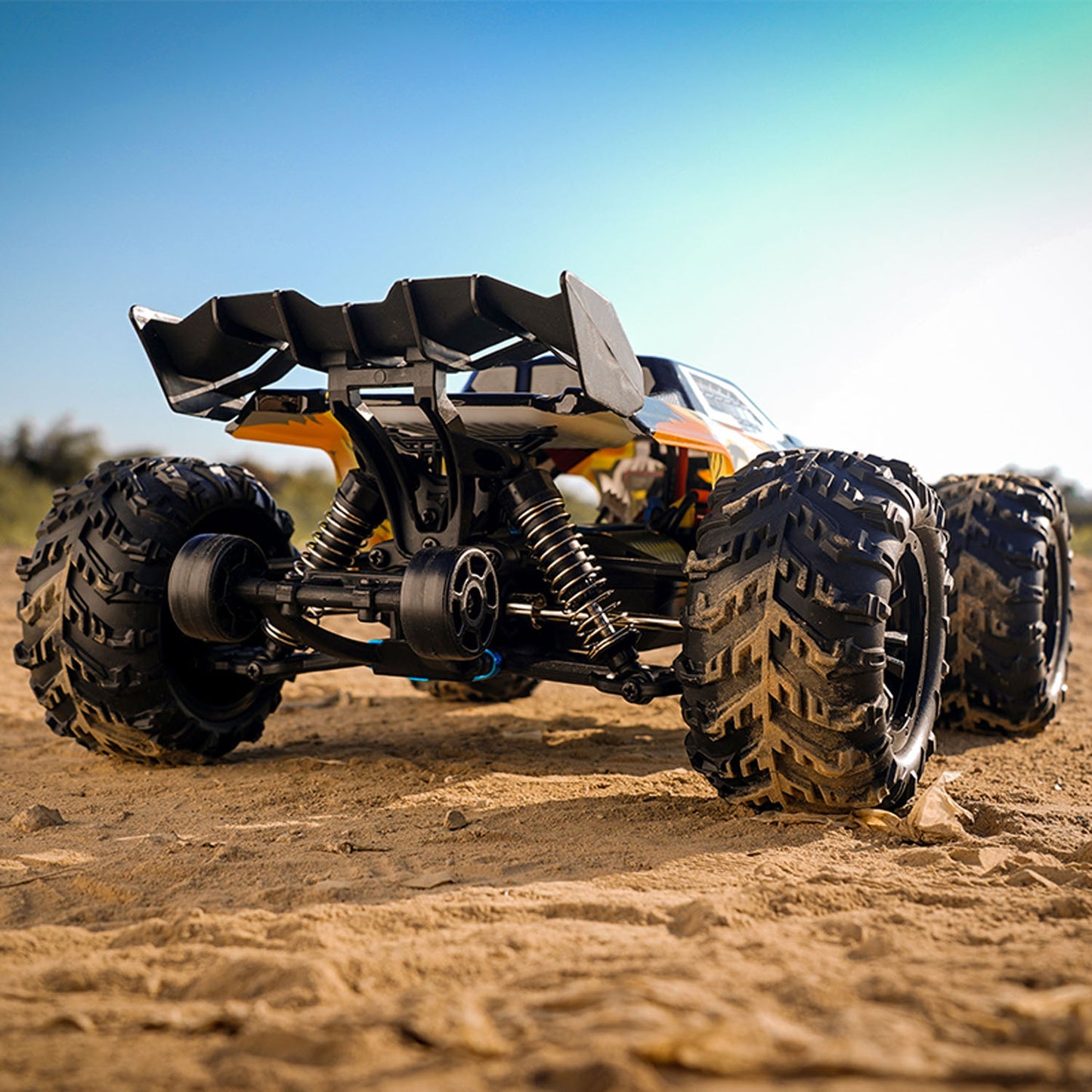 1:16 2.4Ghz RC High Speed Off Road Vehicle 70km/h 4*4 Remote Pickup Truck RTR Car Metal Drive Shaft Brushless Motor Battery