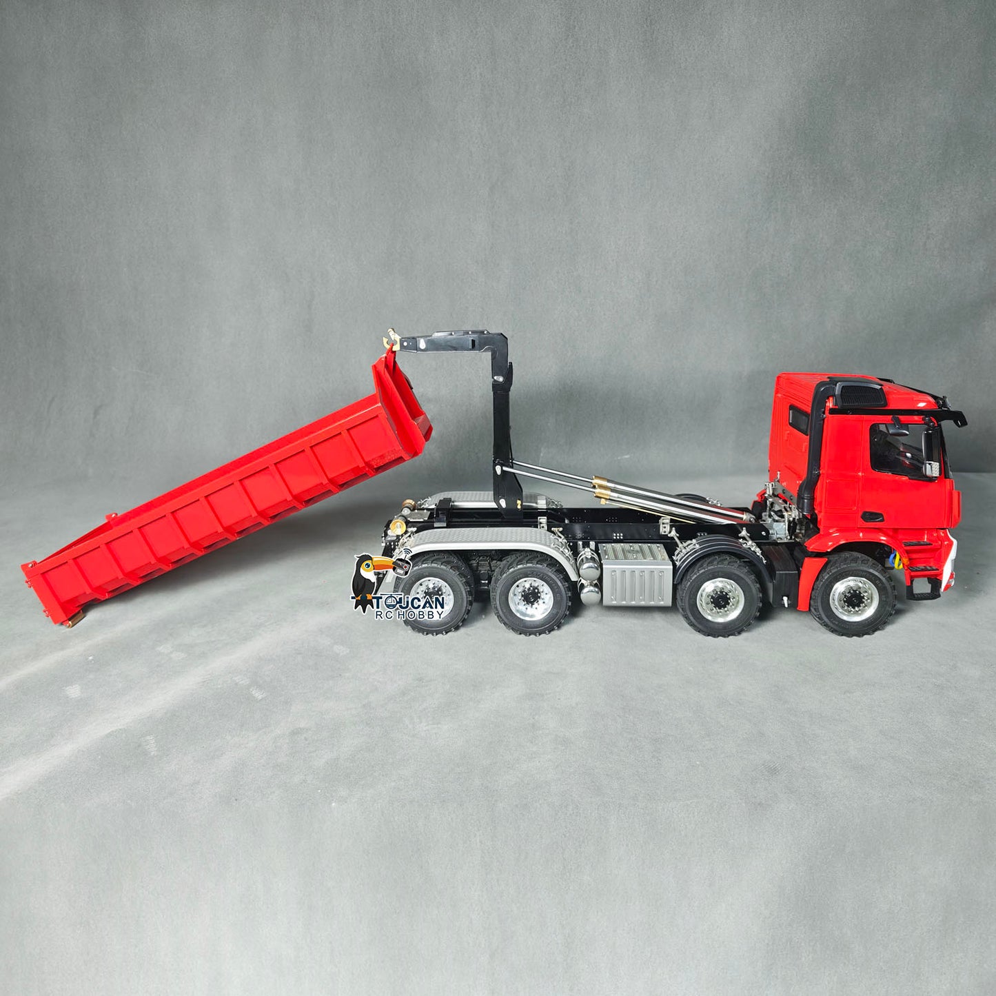 1/14 Metal RC Hydraulic Roll-On-Off Dumper Truck 8X8 Off Road Vehicle 3-Speed Tipper 3-Channel Valve Differential Locks Light Sound System