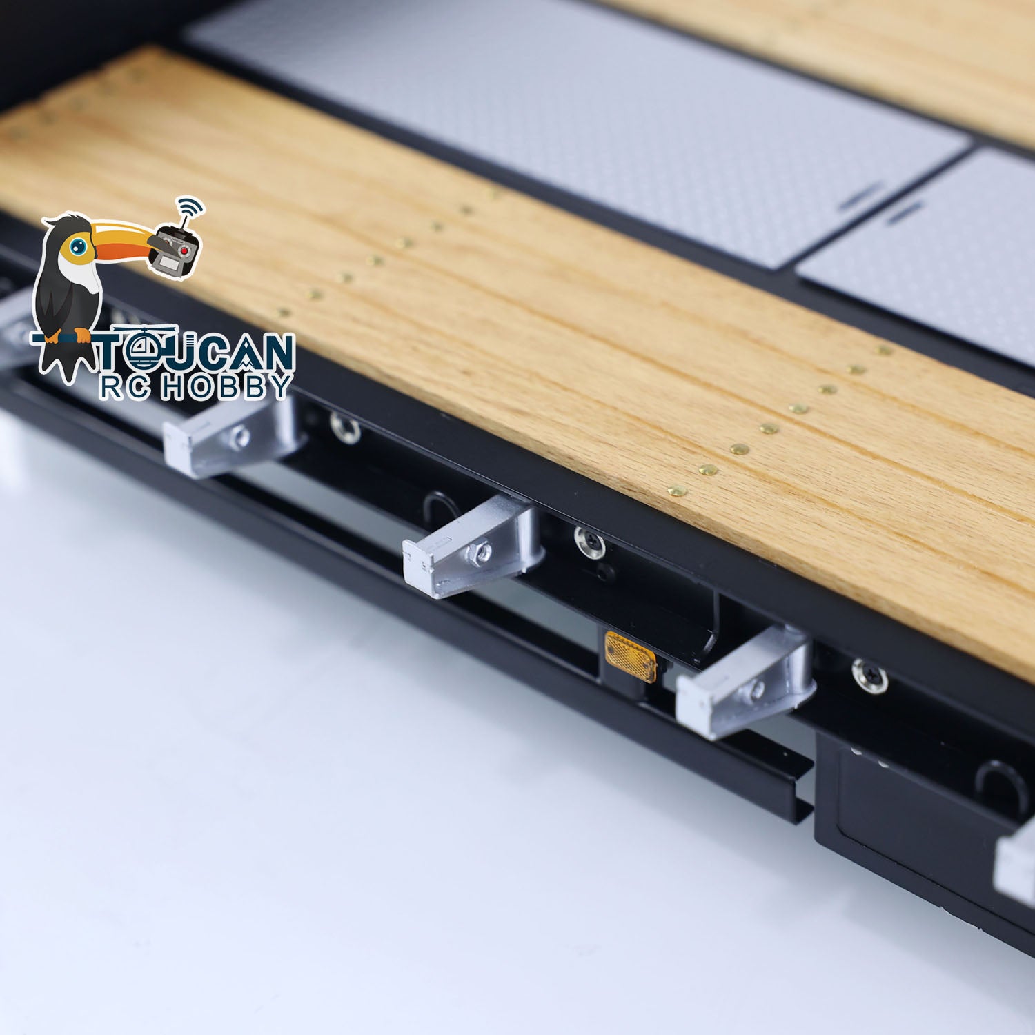Radio control engineering flatbed trailer hydraulic overflow valve model
