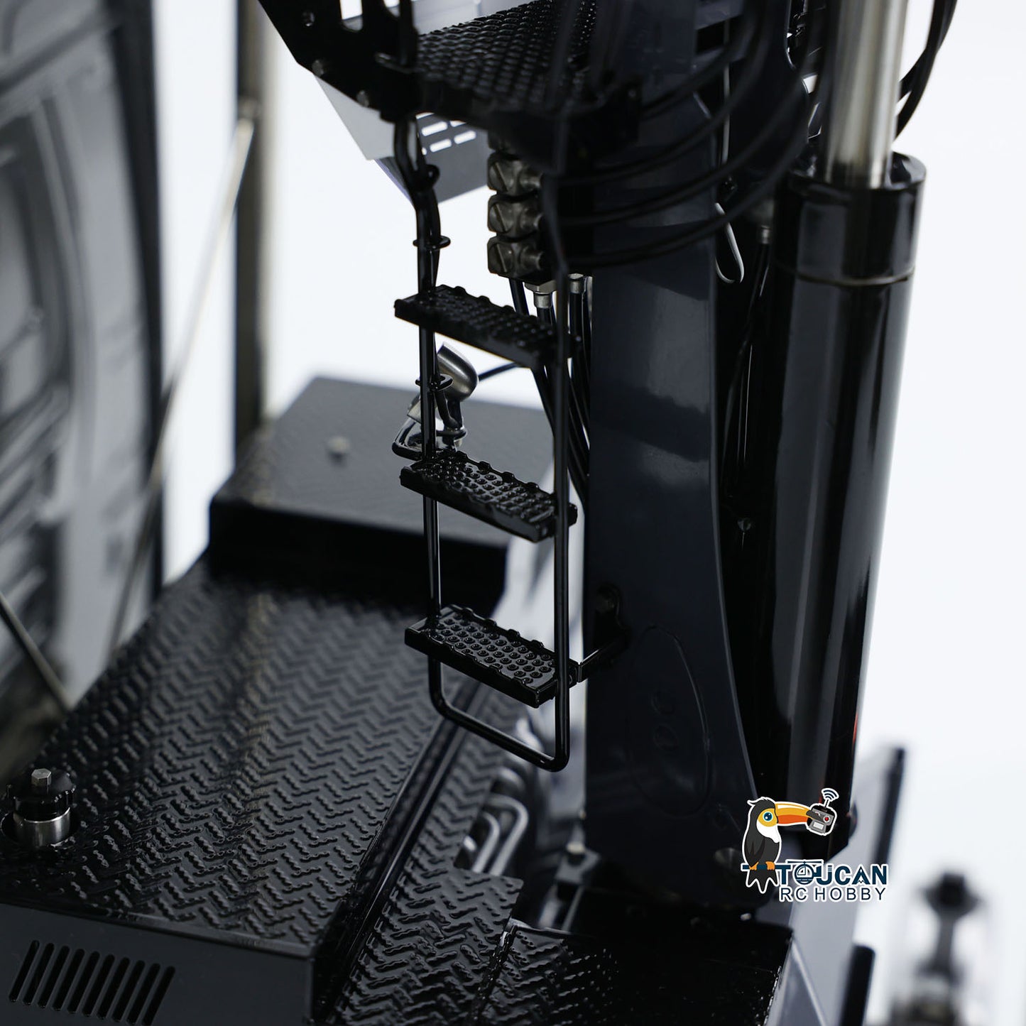 Complete RC log transport kit with heavy tractor hydraulic crane and triaxial timber trailer
