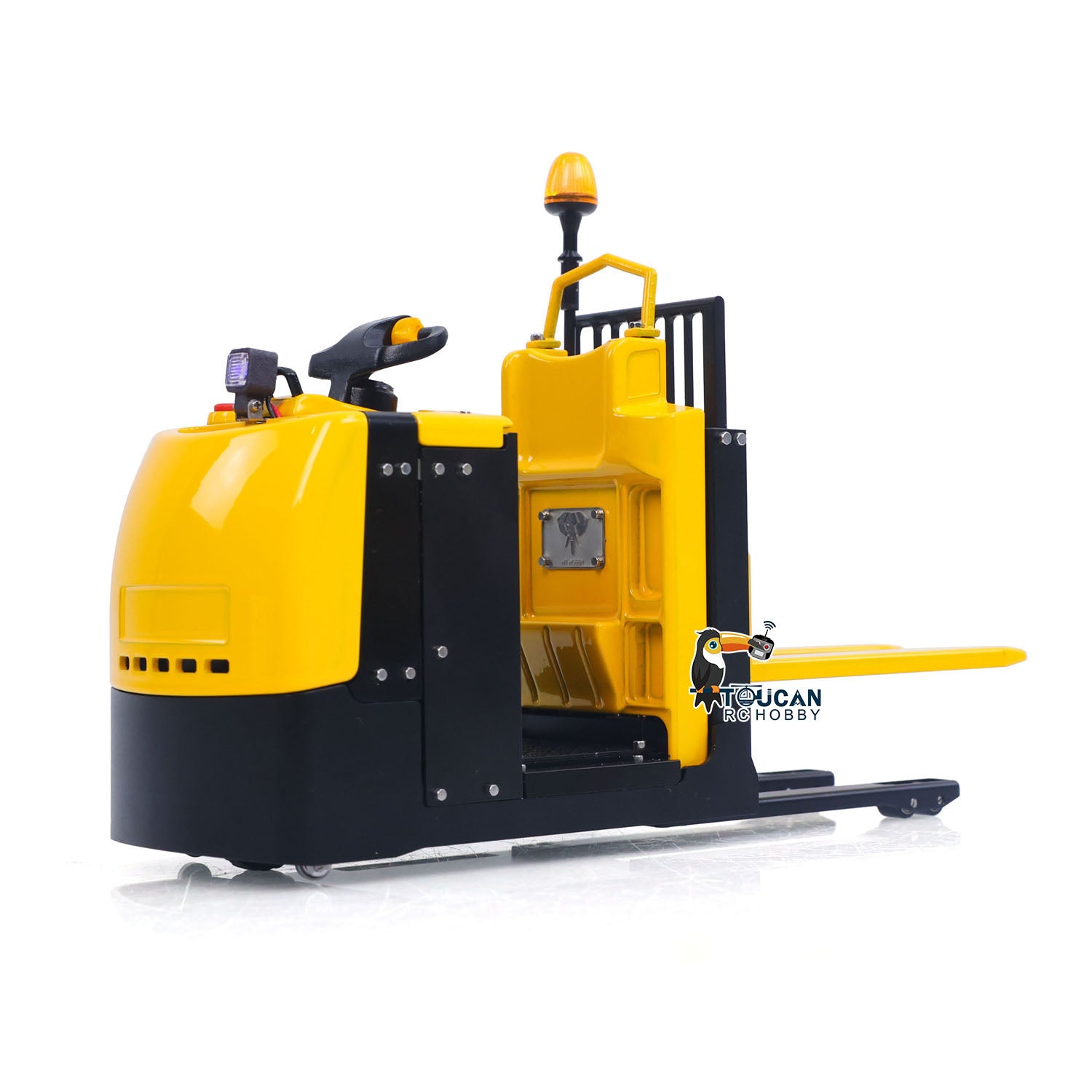 I6S radio controlled metal forklift matching 2S 700mAh rechargeable battery pack
