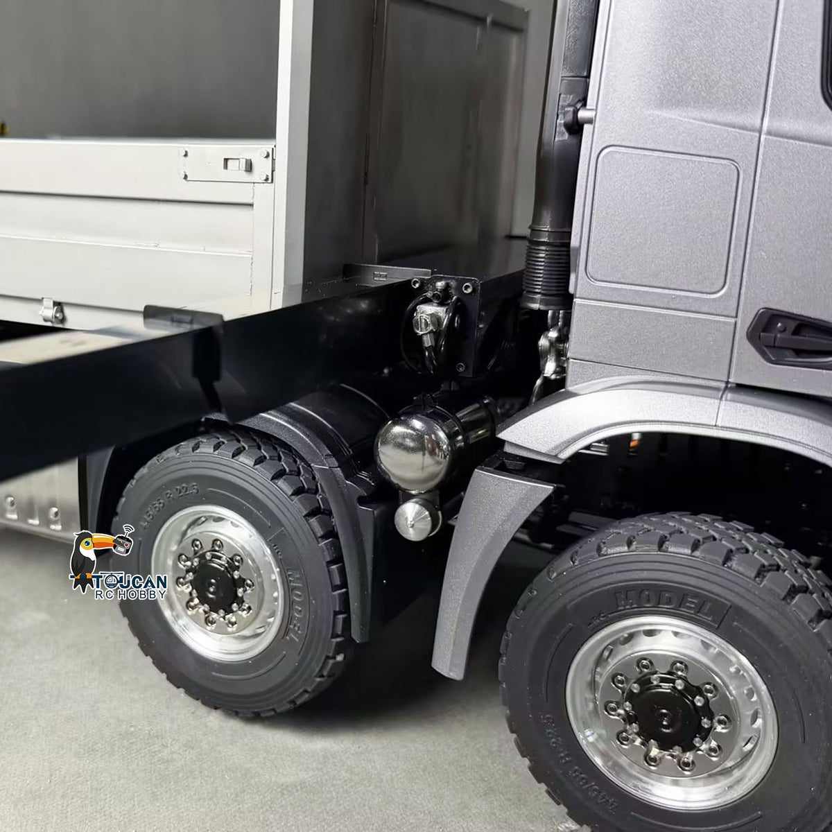 TOUCAN RC HOBBY LXY 1:14 Metal RC Hydraulic Crane Tractor Truck 8X8 Remote Control Lorry Extension Jib Electric Winch Removable Cargo Bed 3 Speed Differential Locks Axles