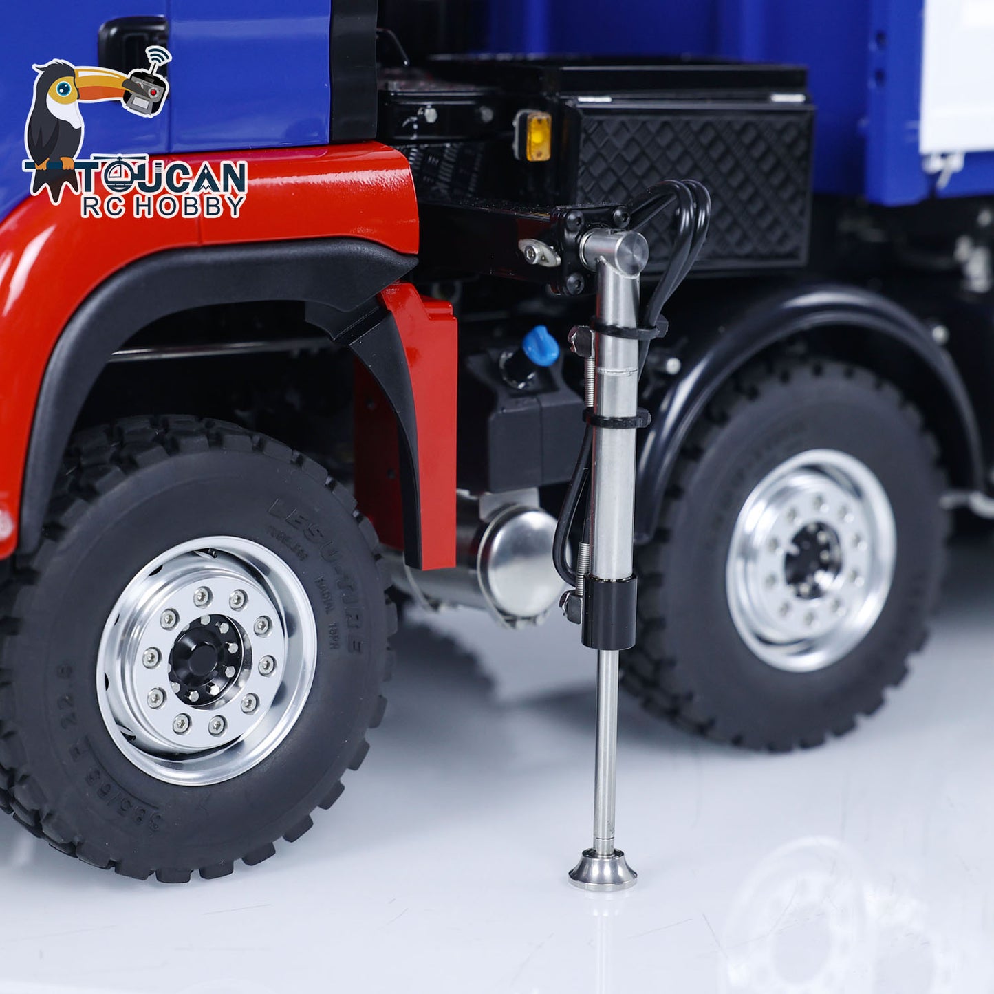 Realistic RC dump crane truck with strip warning light group and built in sound module
