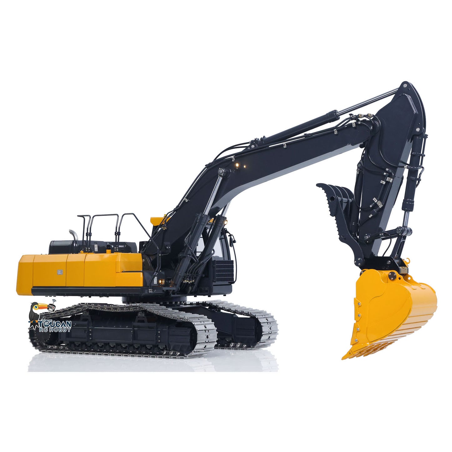 Assembled Painted Yellow‑Black RC Excavator E400 with 3 Oil Pumps and 6‑Way Reversing Valve
