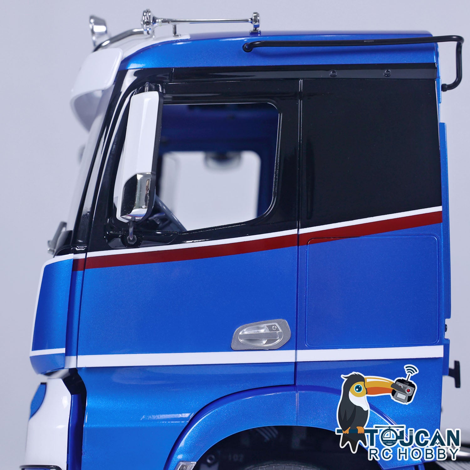 TOUCAN 1851 3363 RC tractor metal chassis driver figure included
