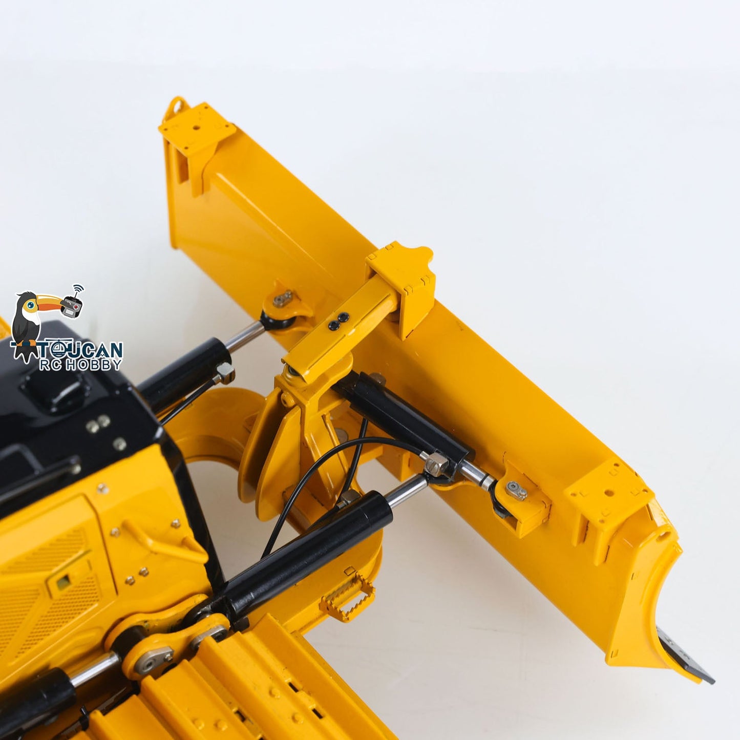 CAT D3 RC bulldozer with high torque servo for construction work