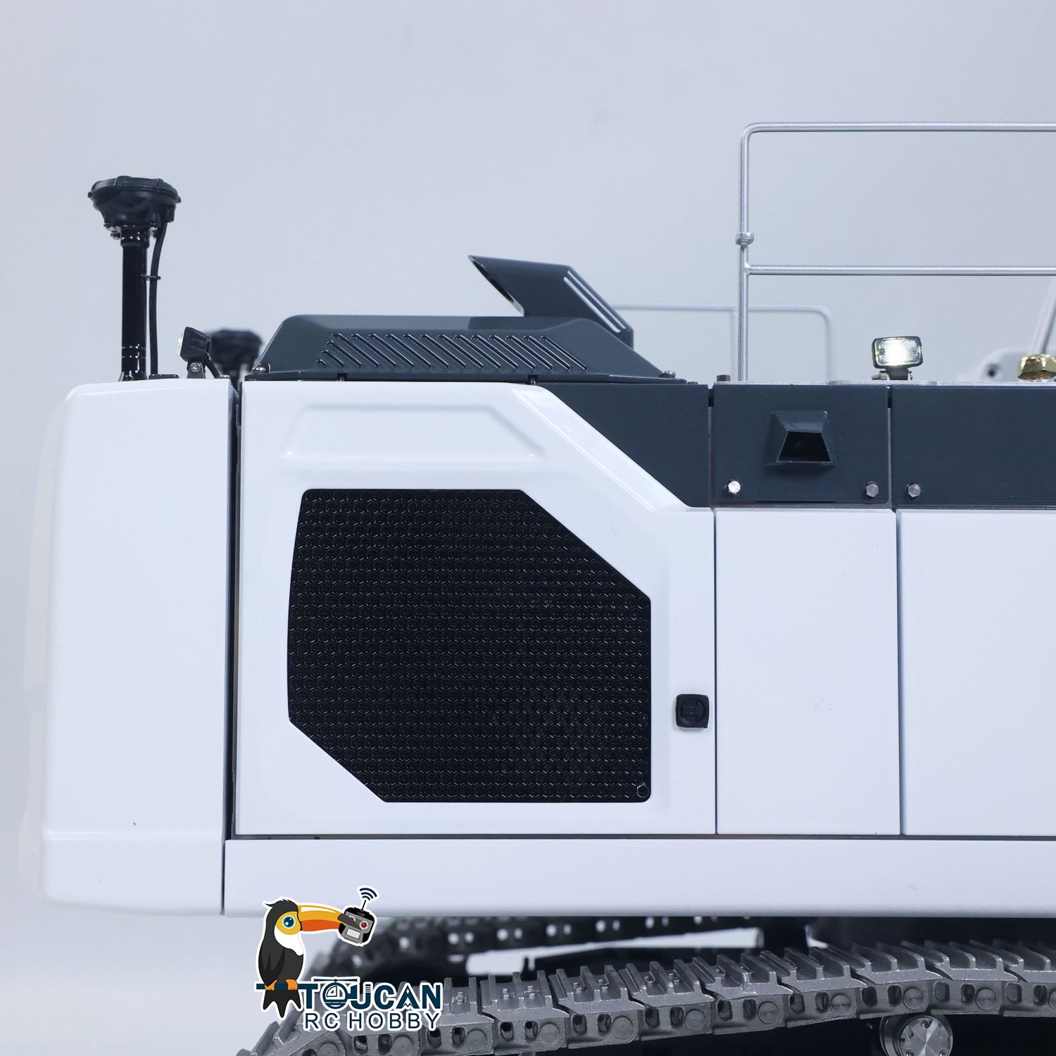 Aoue LR945 RC excavator 7 channel directional valve metal chassis
