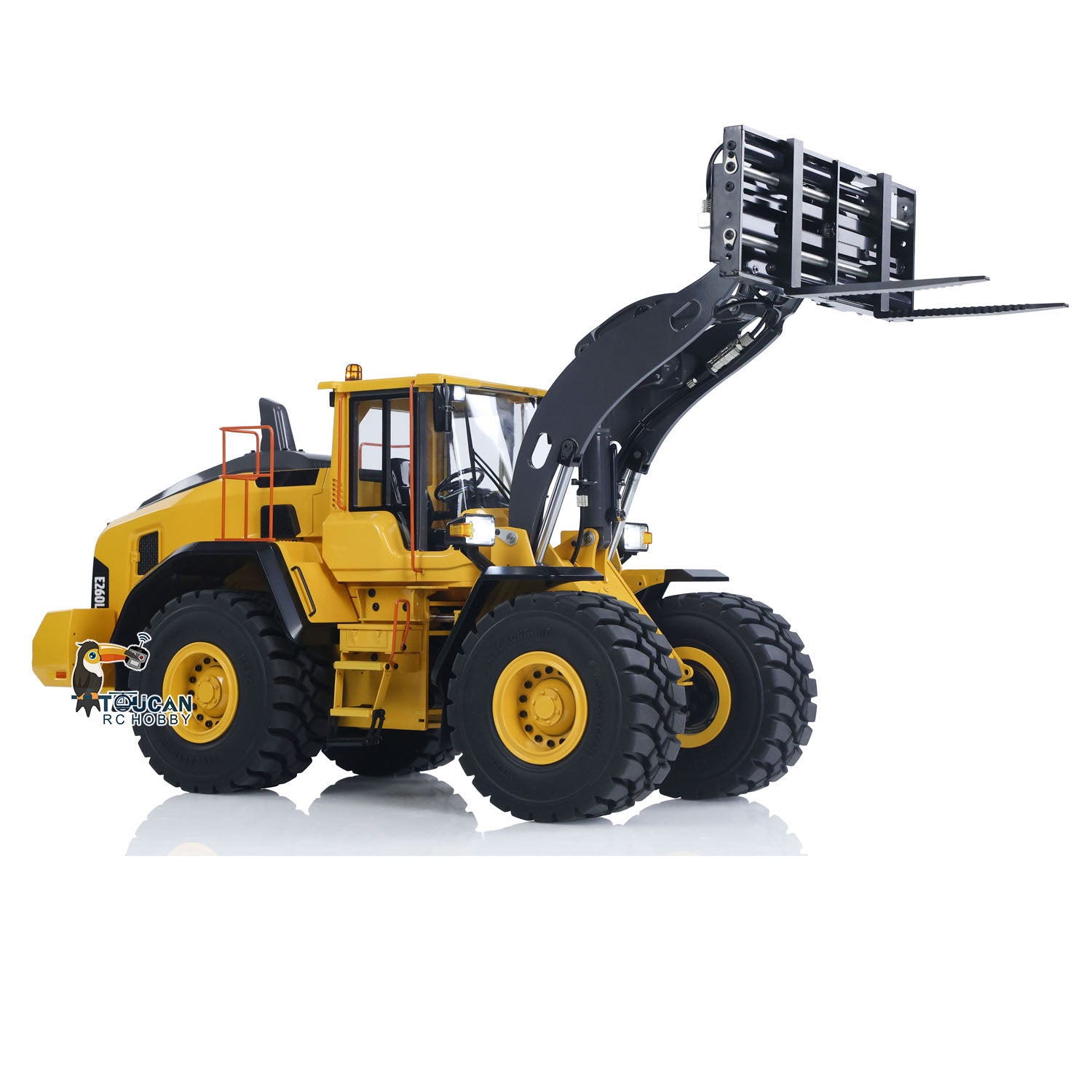 Finished RC hydraulic loader model Volvo E260L with axle differential lock

