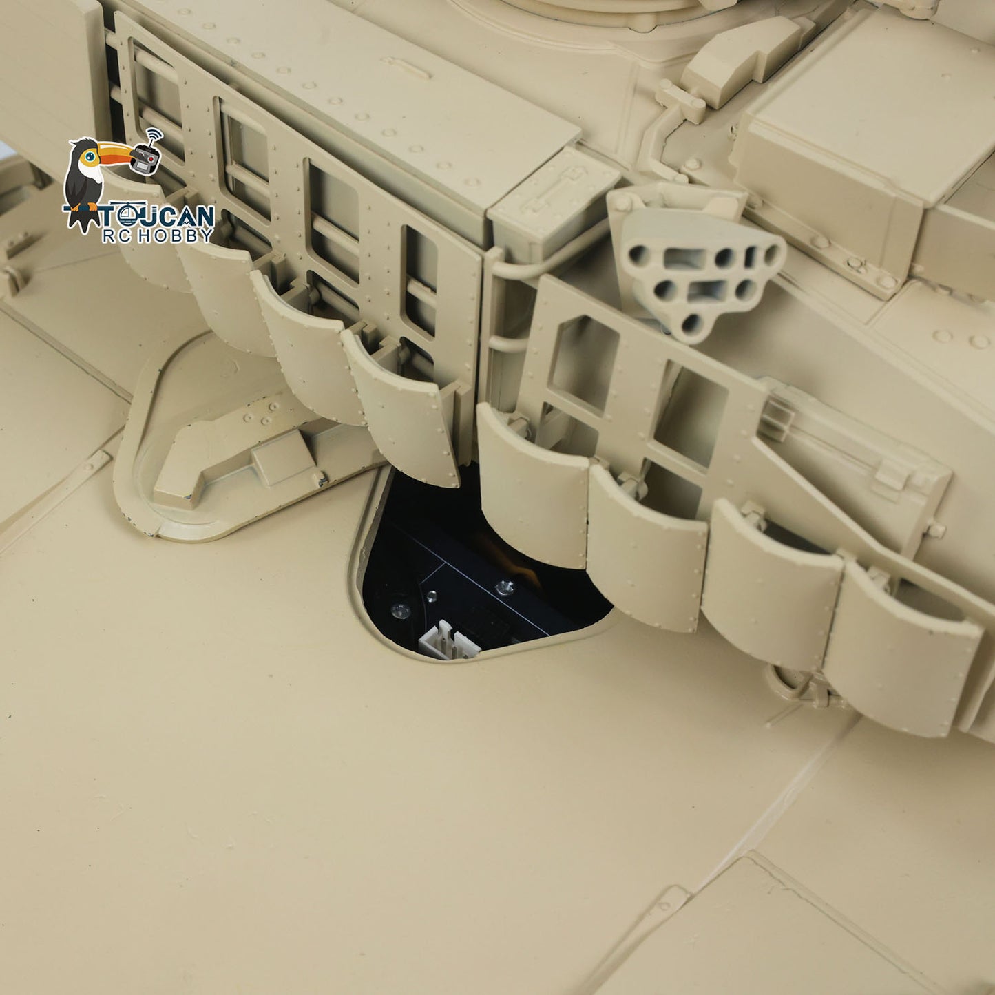 Toucan M1A2 Abrams RC Tank with Phone Mount

