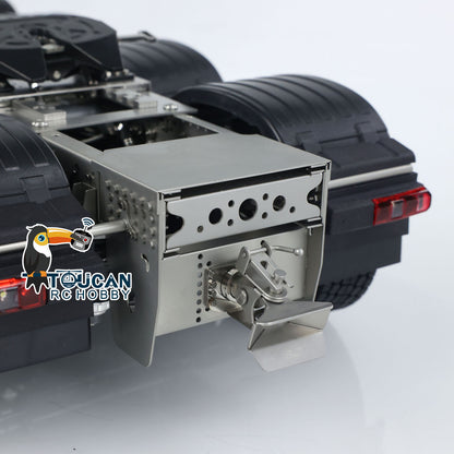 Fully equipped heavy duty towing truck model

