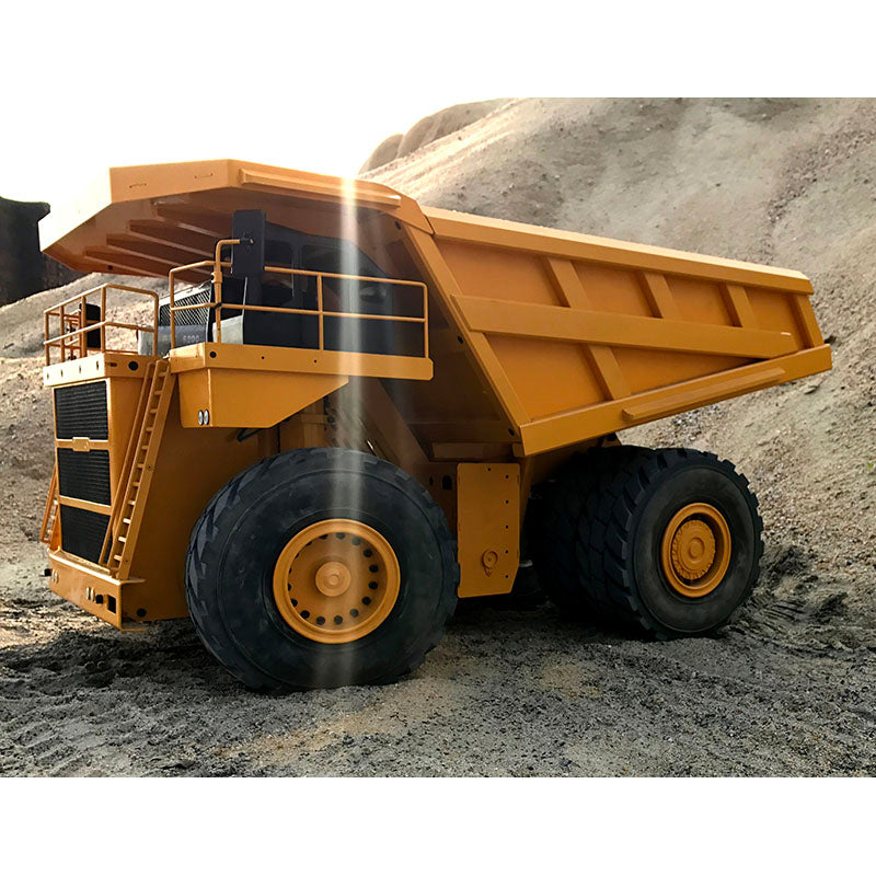 Giant hydraulic mining dumper 1/14 scale static point RC model
