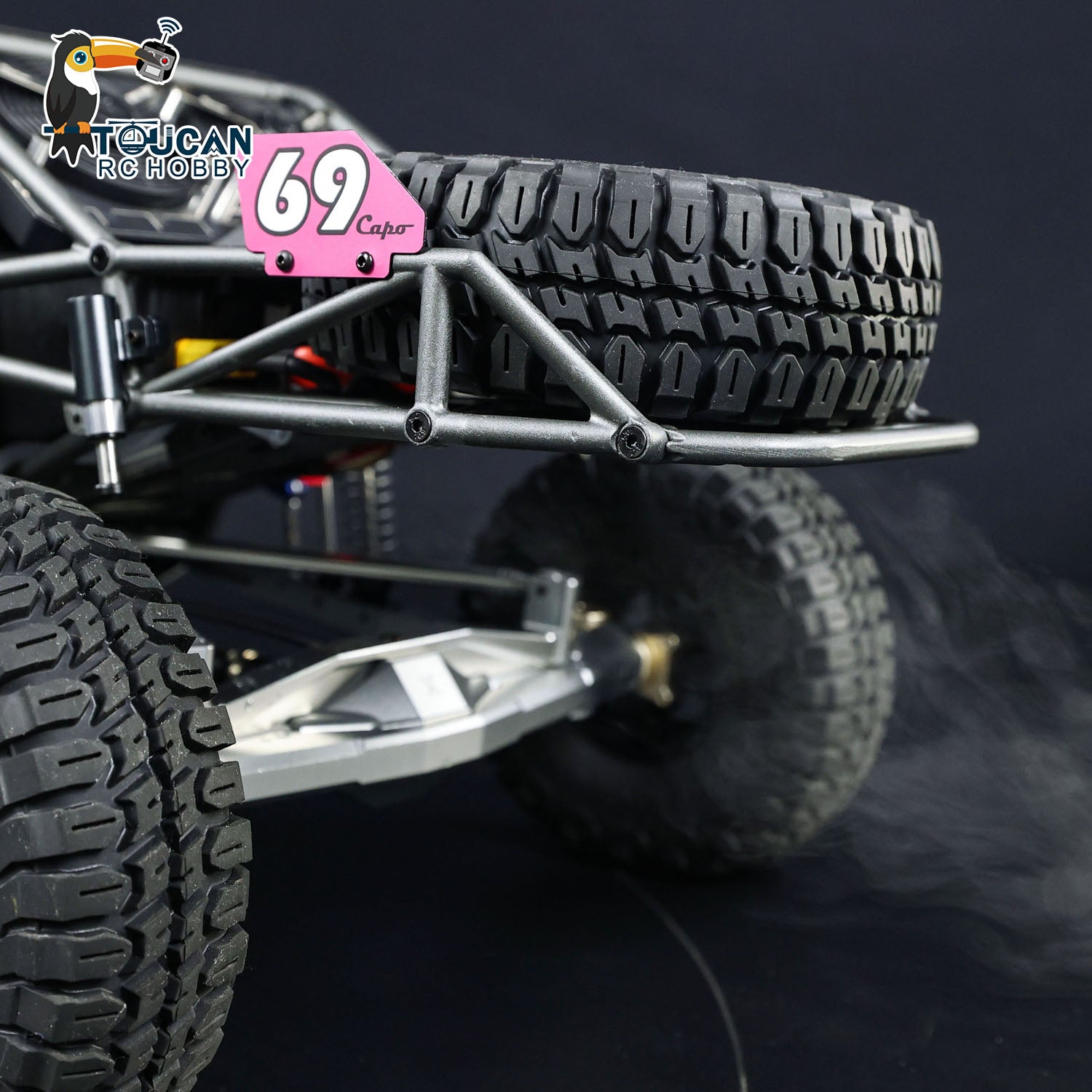 Hobby grade assembled rc crawler with reliable overall operating performance
