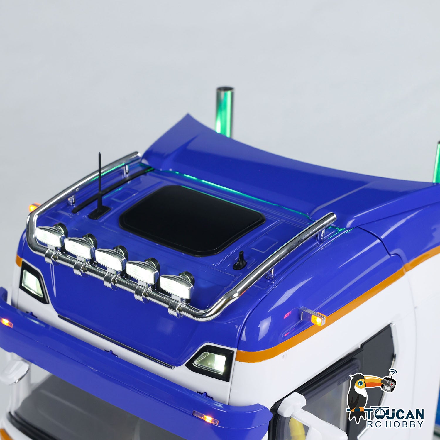 Ready to run 1/14 Scania 770S 6x6 RC tow head, complete ST8 remote control battery charger sound smoke light set
