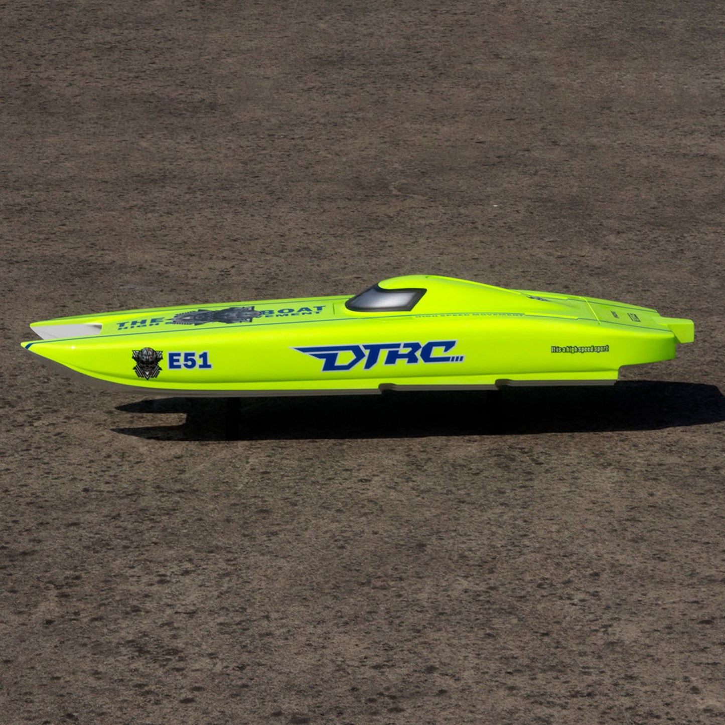 High speed E51 water vehicle remote control fiber glass hull dual brushless drive
