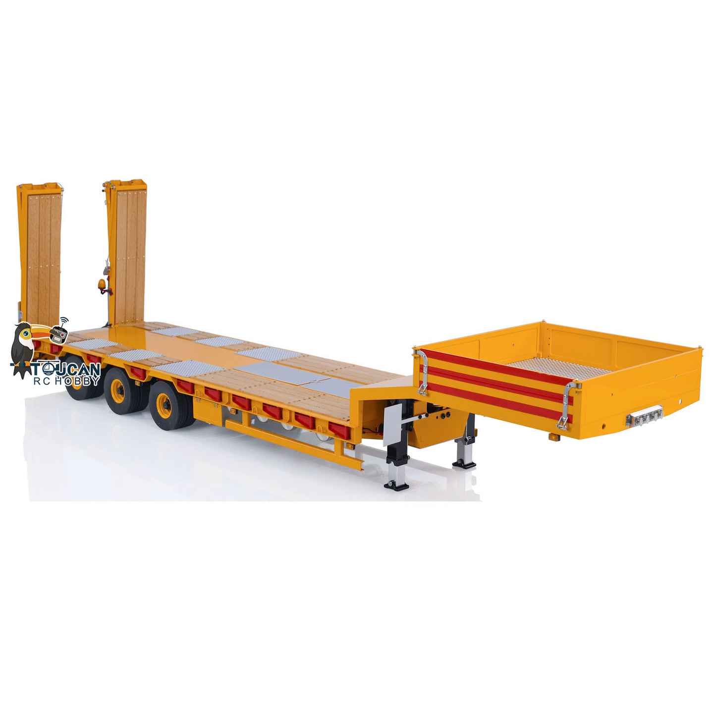 Realistic RC construction trailer built with hydraulic lifting tailboard
