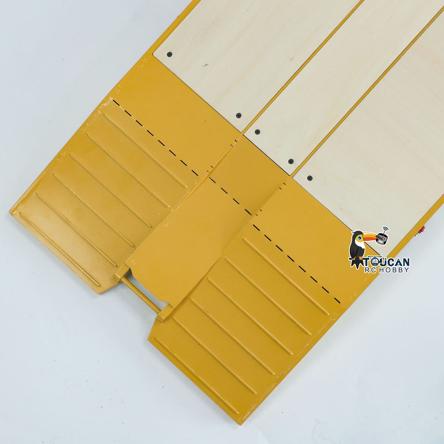 Yellow realistic RC hydraulic mining trailer built-in simulation vehicle light and sound module
